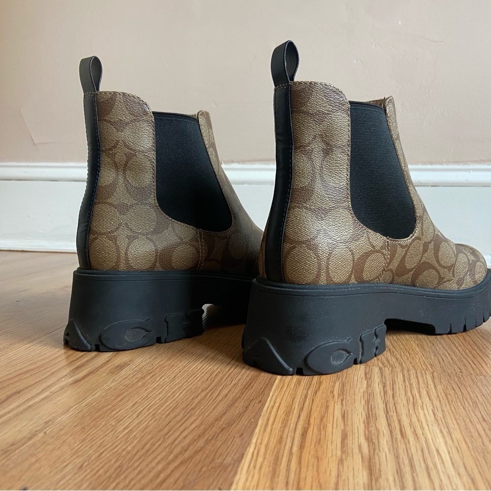 Coach Chelsea Boots - Picture 7 of 8